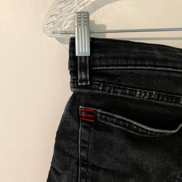 BDG Black Tomgirl Mid Rise Jean Short - Picture 6 of 9